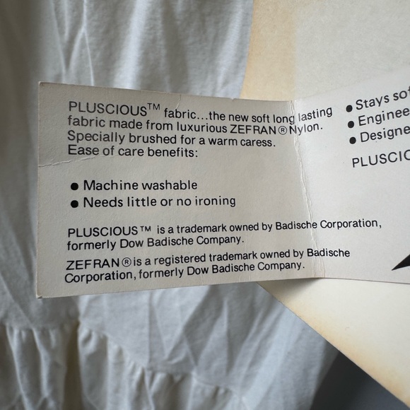 Vintage Lily of France Cream Lace-Trim Maxi Long Sleeve Nightgown - Picture 4 of 9